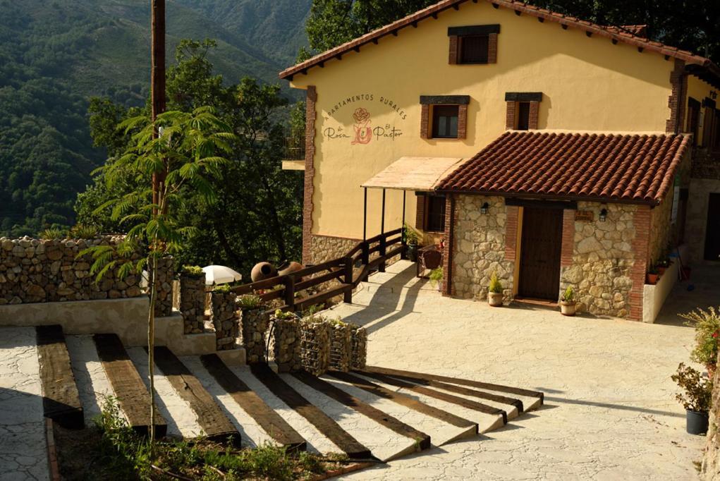 Apartamentos La Rosa Y El Pastor Guijo de Santa Bárbara Exterior foto
